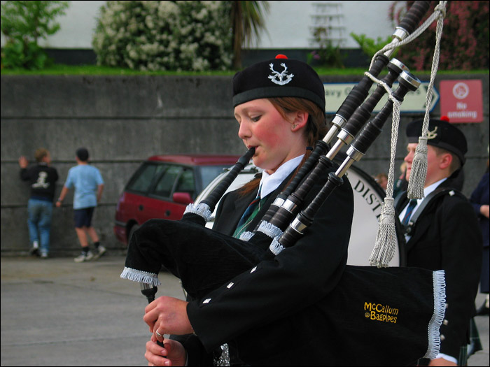 Giving us the horrible sounds of the bagpipe!